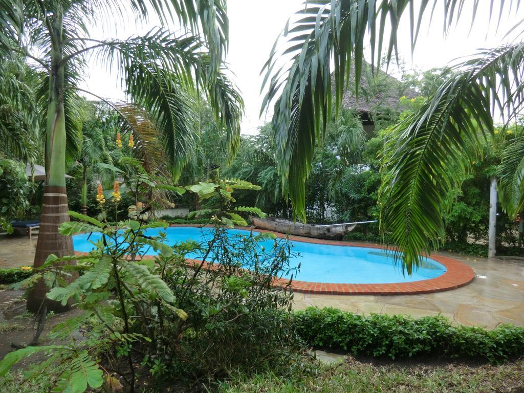 Villa Lamuhouse Diani Beach Kamer foto