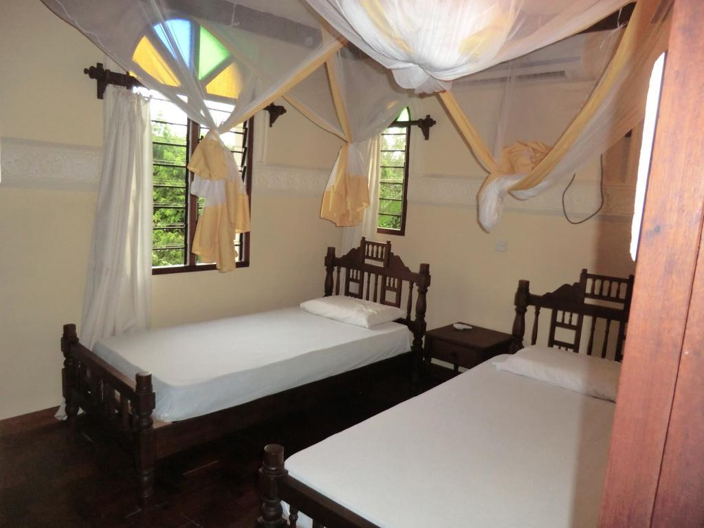 Villa Lamuhouse Diani Beach Kamer foto
