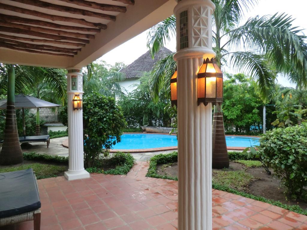 Villa Lamuhouse Diani Beach Kamer foto