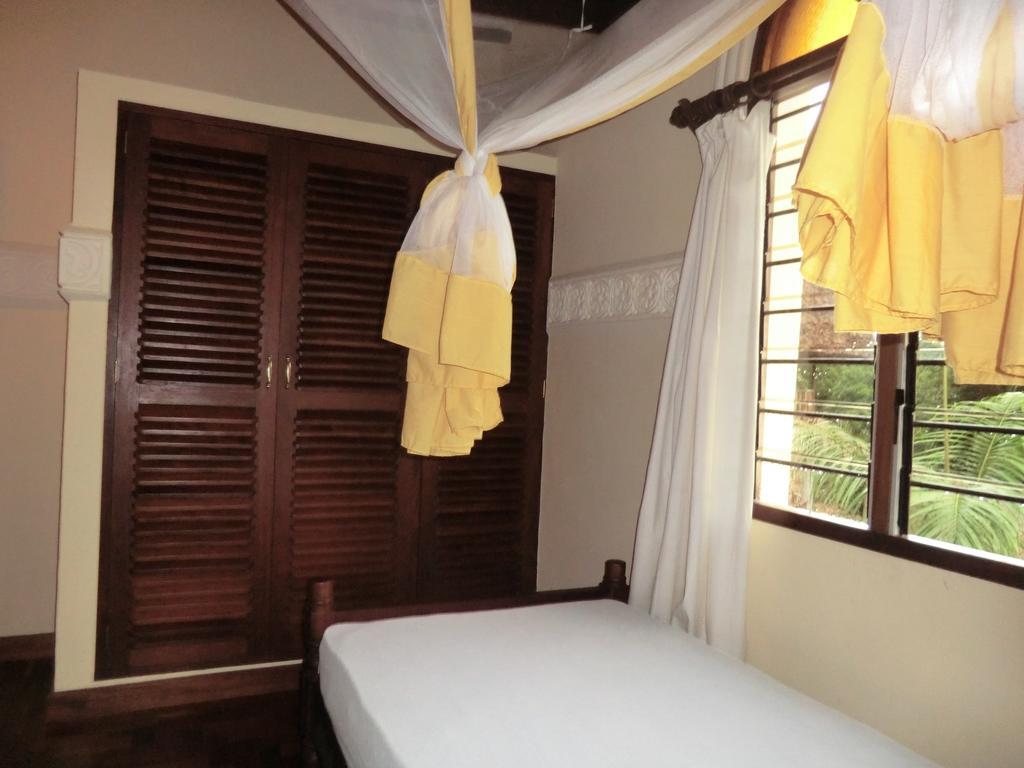 Villa Lamuhouse Diani Beach Kamer foto