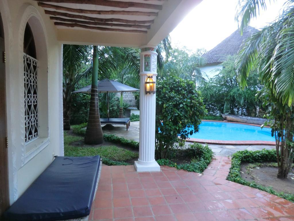 Villa Lamuhouse Diani Beach Kamer foto