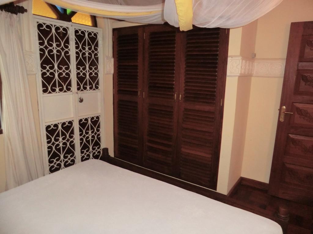 Villa Lamuhouse Diani Beach Kamer foto