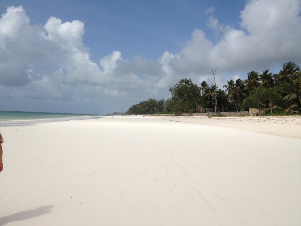 Villa Lamuhouse Diani Beach Buitenkant foto